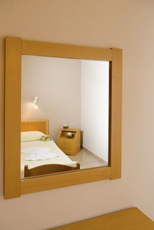 팔라이오코라 Margarita Αpartments Sea View 아파트 외부 사진
